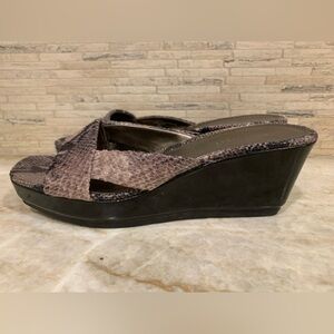 Naturalizer Women's Brown Wedge Sandals